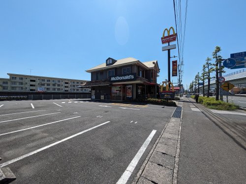 【ファーストフード】マクドナルド 土佐バイパス店まで1022ｍ