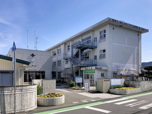 【小学校】高知市立鴨田小学校まで522ｍ