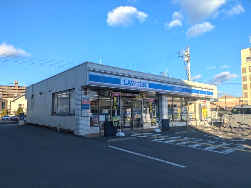 【コンビニエンスストア】ローソン 高知知寄町店まで559ｍ