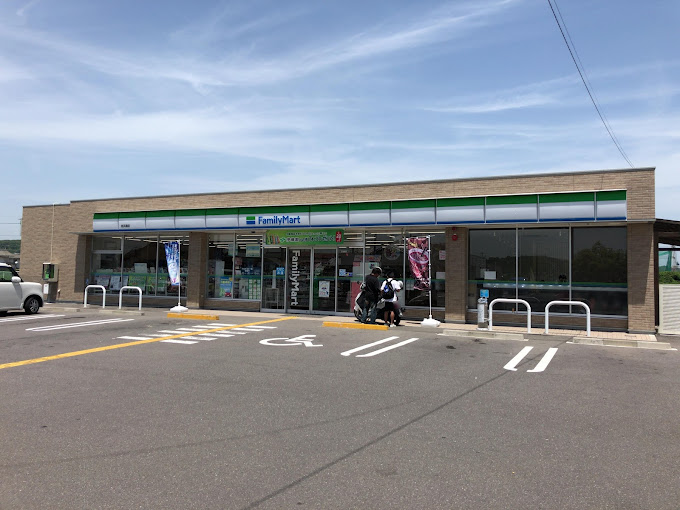 【コンビニエンスストア】ファミリーマート 桂浜通店まで609ｍ