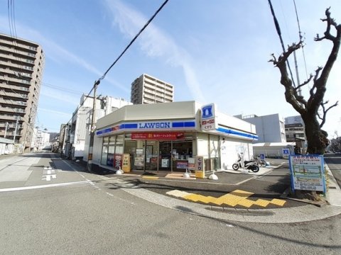【コンビニエンスストア】ローソン 高知はりまや三丁目店まで214ｍ