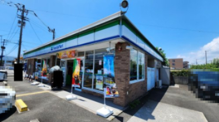 【コンビニエンスストア】ファミリーマート 高知北久保店まで291ｍ