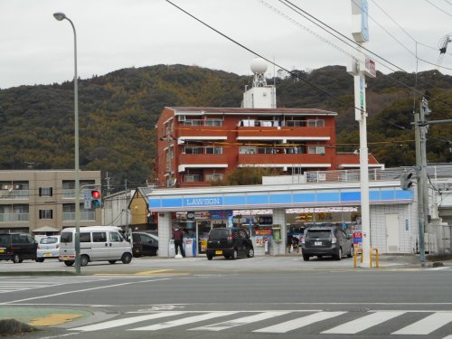 【コンビニエンスストア】ローソン 高知薊野店まで189ｍ
