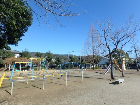 【公園】万々公園まで761ｍ