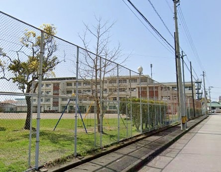 【小学校】香南市立野市東小学校まで1180ｍ
