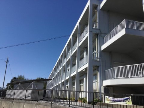 【中学校】香美市立鏡野中学校まで791ｍ