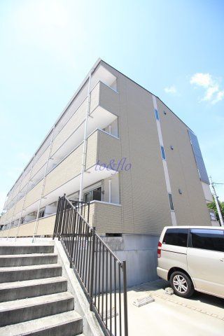 川崎市高津区新作１丁目の賃貸マンション