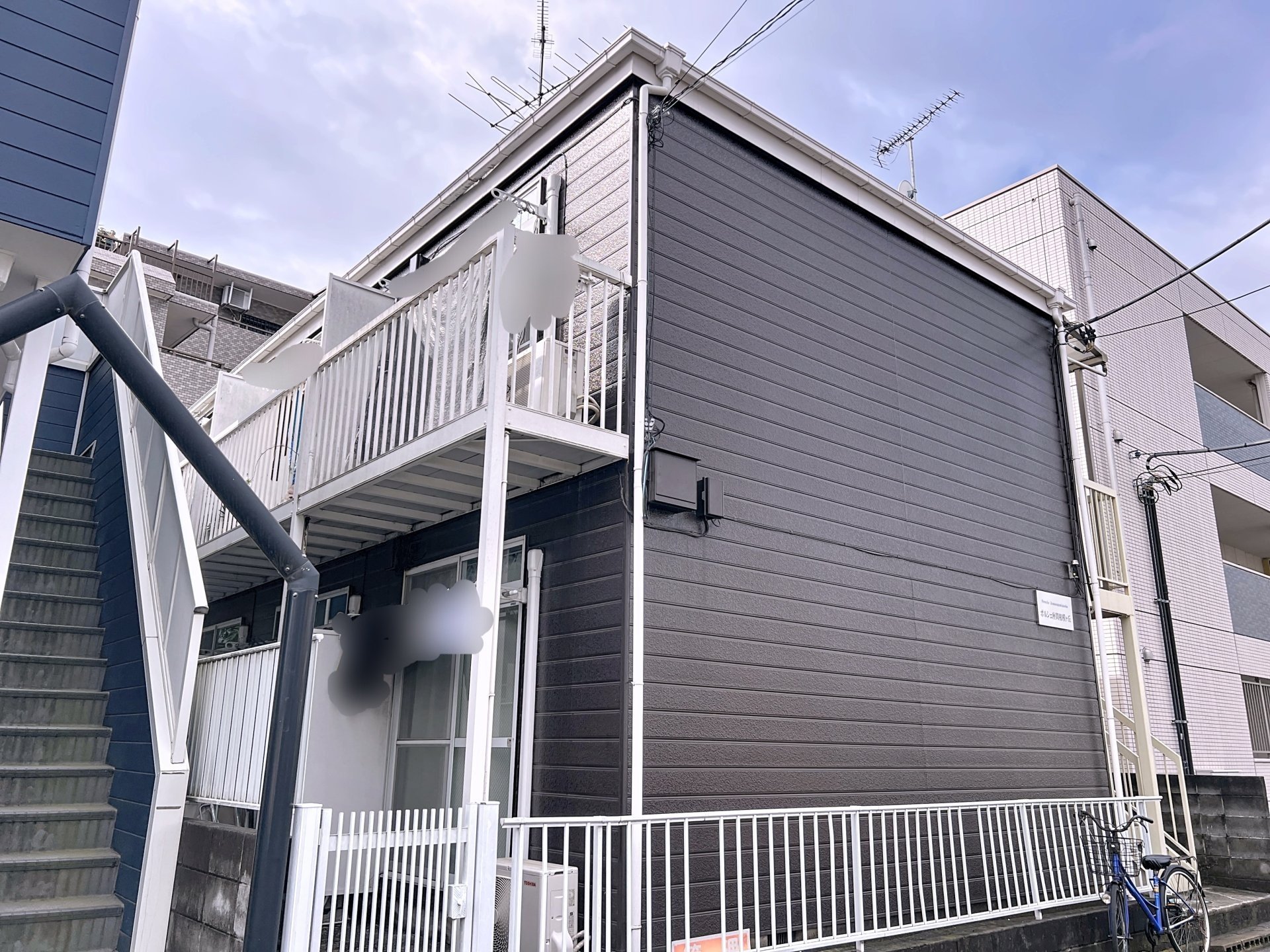 ポルシェ座間相模が丘の外観