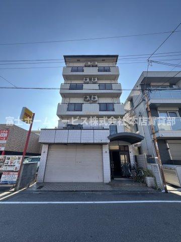 ハイツ五條の外観