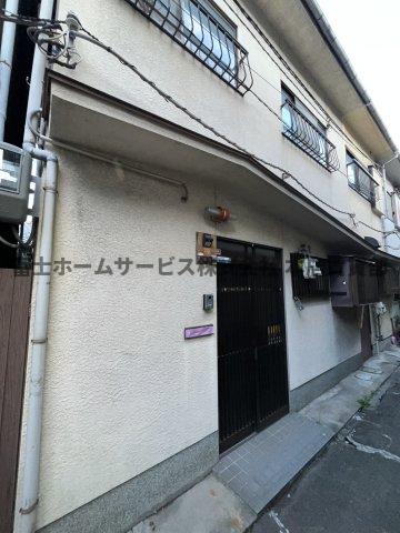 遠里小野5丁目貸家の外観