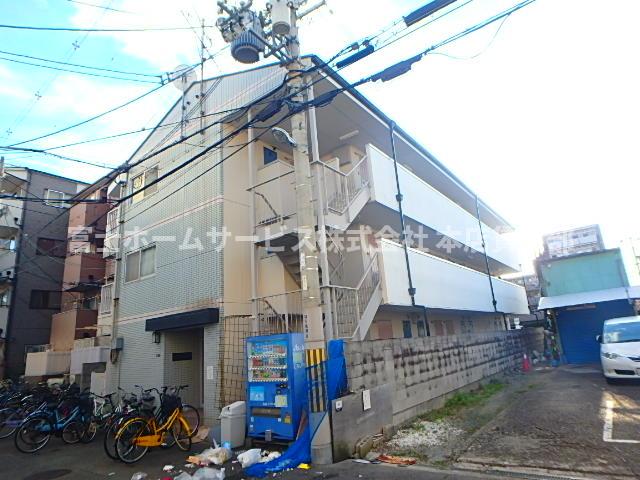 モンシェリーの外観
