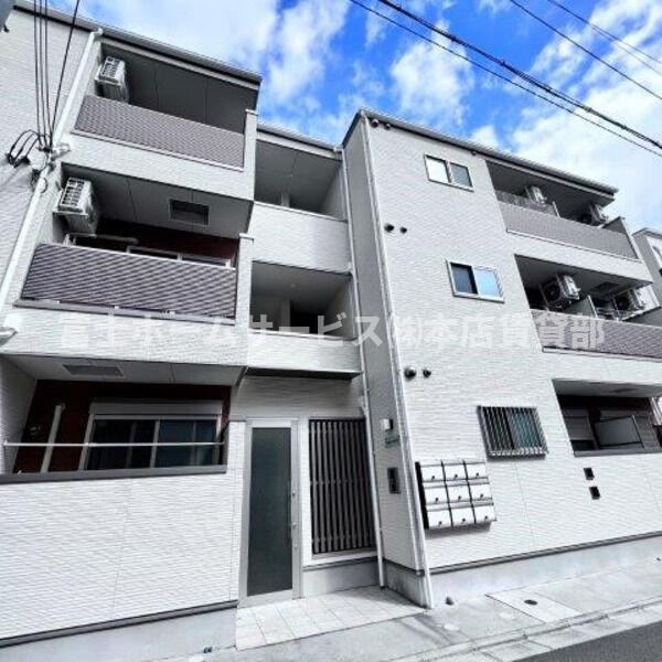 FmaisonCHARMEの外観