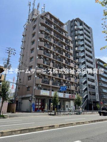 川口ハイツの外観
