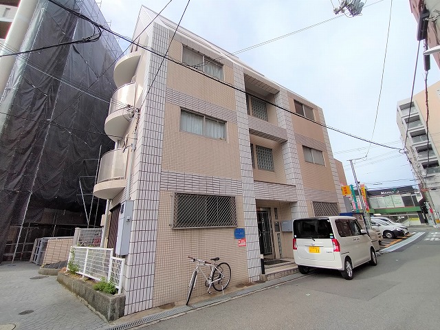 豊中市岡上の町２丁目の賃貸マンションの外観