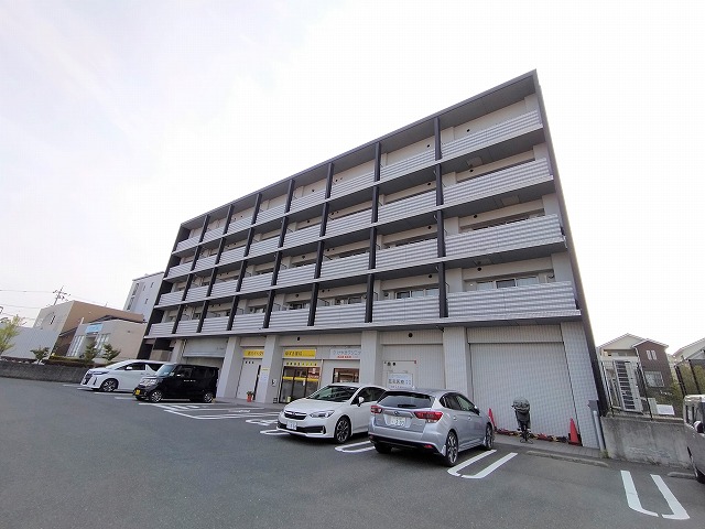 箕面市小野原西６丁目の賃貸マンションの外観