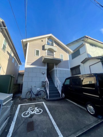 吹田市千里山西４丁目の賃貸アパートの外観