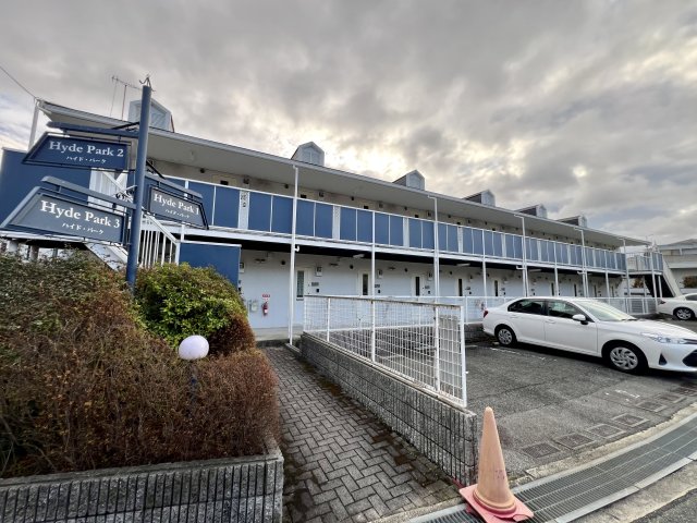 箕面市粟生間谷東５丁目の賃貸アパートの外観