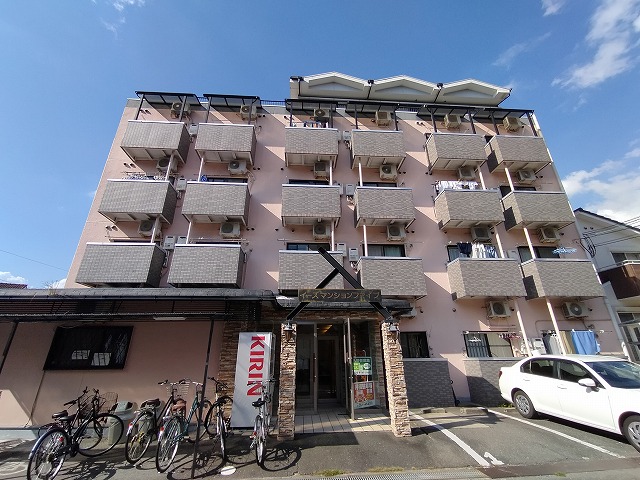 箕面市船場西２丁目の賃貸マンションの外観