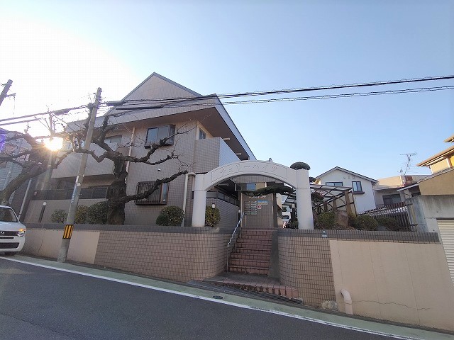 吹田市千里山西３丁目の賃貸マンションの外観