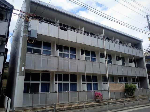 レオパレス住吉伍番館の外観