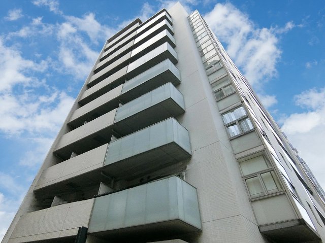 大阪市西区立売堀３丁目の賃貸マンションの外観