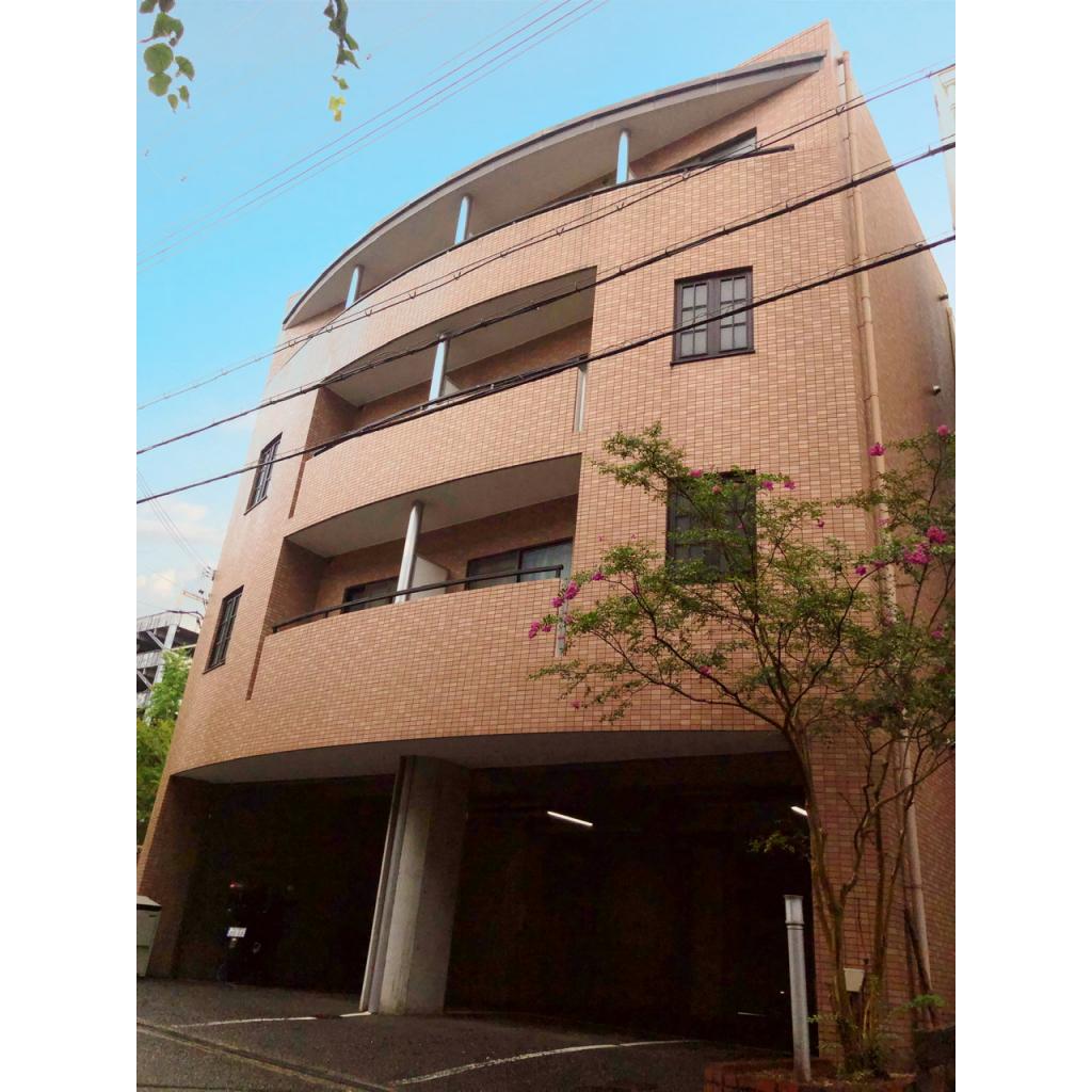 カルムＷＥＳＴの外観