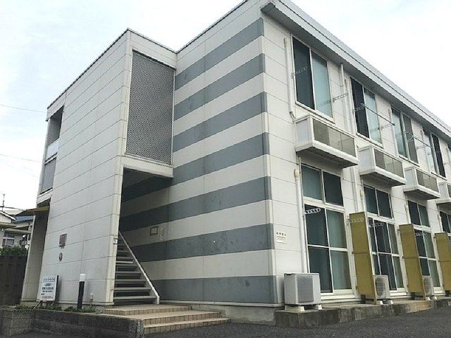 レオパレスパインヒルの外観