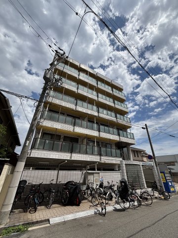 クリスタル長居