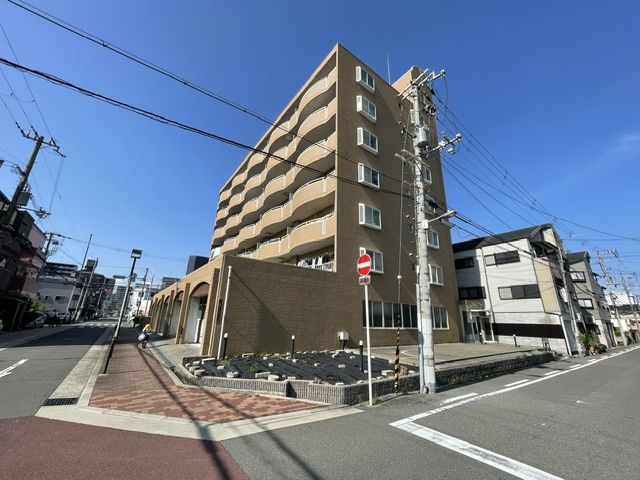 アイボリッチウエスト