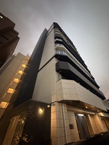 プレサンス塚本ベラビィの外観