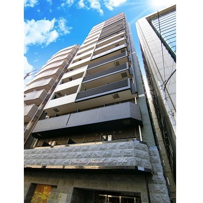 プレサンス心斎橋ブライトの外観