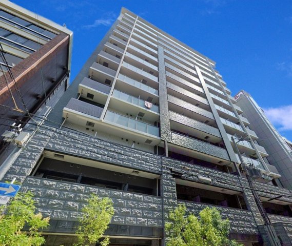 プレサンス京町堀ノースの外観