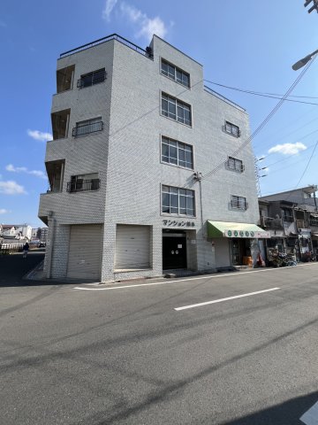 マンション楠木の外観
