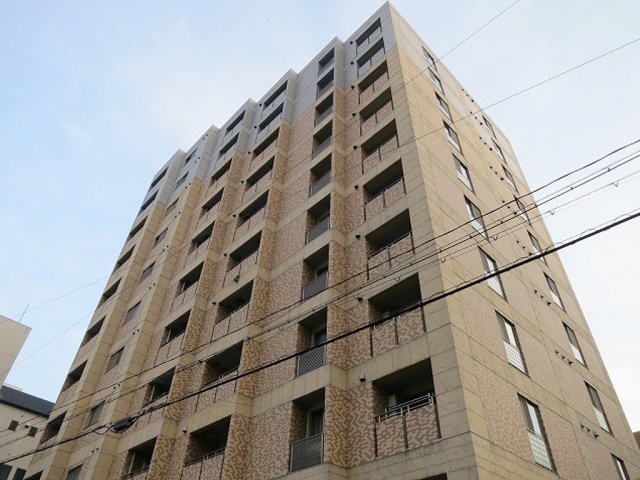 エステムプラザ梅田WESTの外観