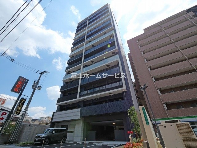プレサンス緑橋ソレアスの外観