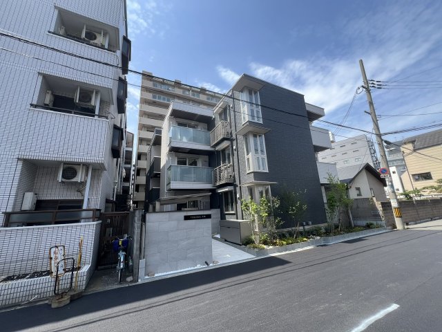 トリシア千躰の外観