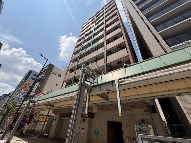 グラマシー心斎橋東の外観