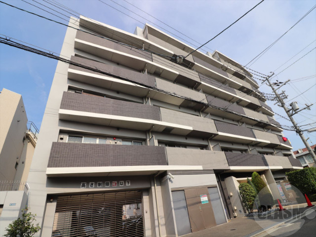 CRYSTAL SUITA TAKAHAMA