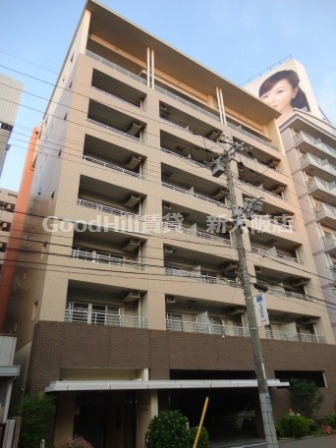 グランシャルマン新大阪の外観