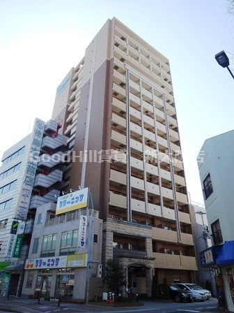 プレサンス新大阪クレスタの外観