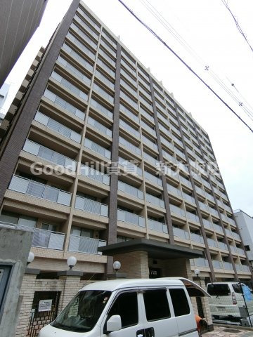 アーバンフラッツ西中島の外観