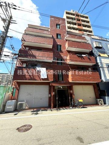 ストロング第1新大阪の外観