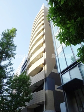 SERENITE新大阪の外観