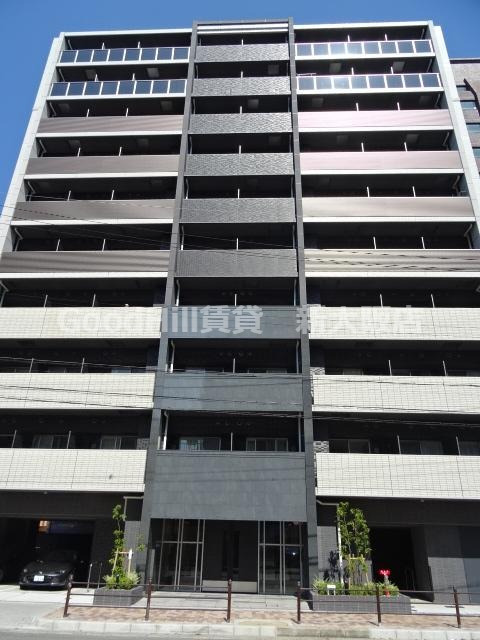 メインステージ新大阪の外観