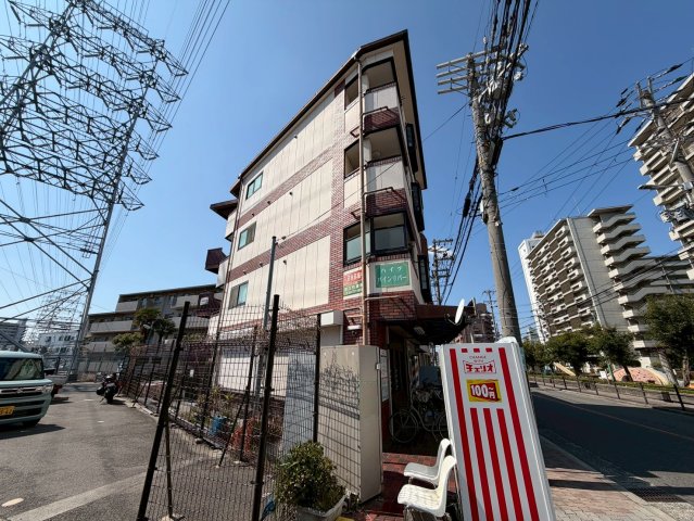 大阪市平野区長吉出戸４丁目の賃貸マンションの外観