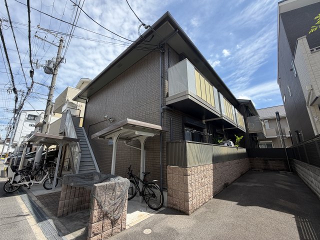 バモス　リンピエサの外観