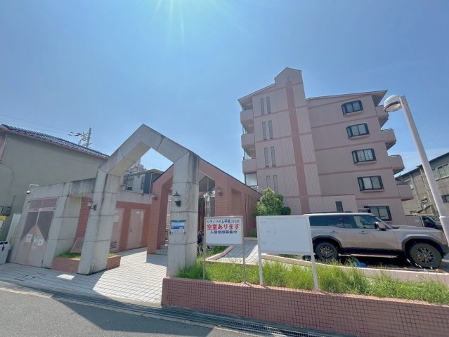 大阪市平野区瓜破２丁目の賃貸マンションの外観
