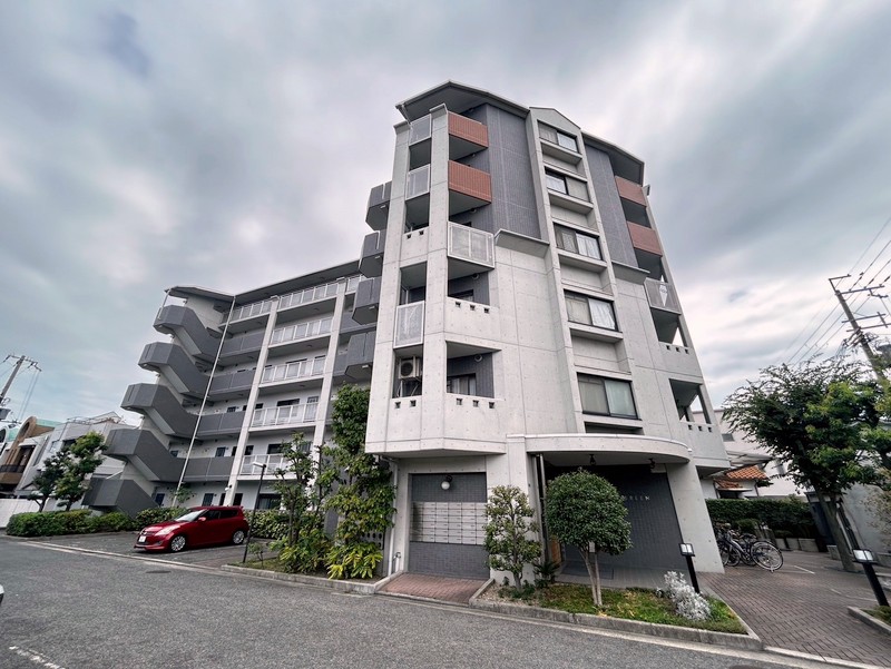 大阪市平野区瓜破西３丁目の賃貸マンションの外観