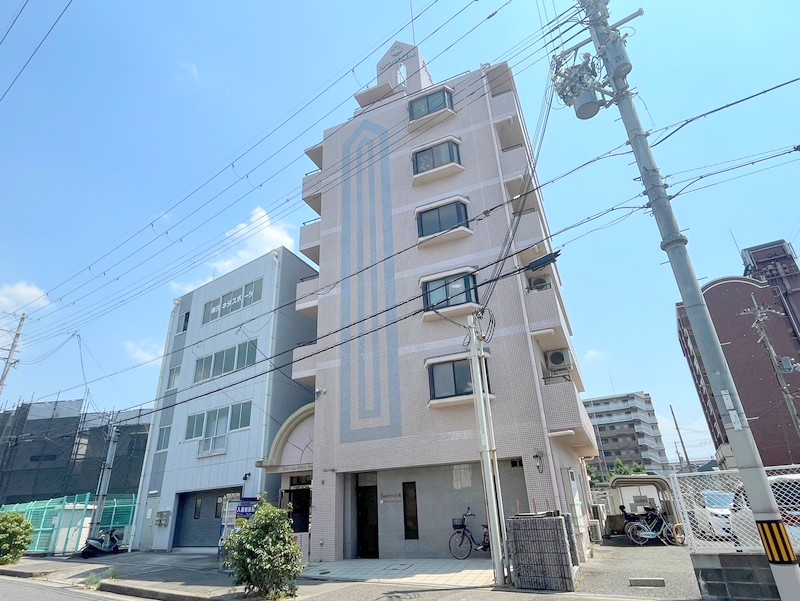 大阪市平野区長吉川辺１丁目の賃貸マンションの外観
