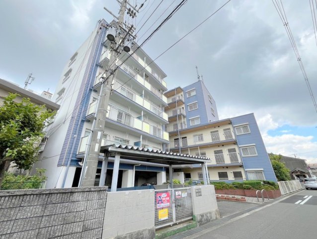 大阪市平野区加美北９丁目の賃貸マンションの外観